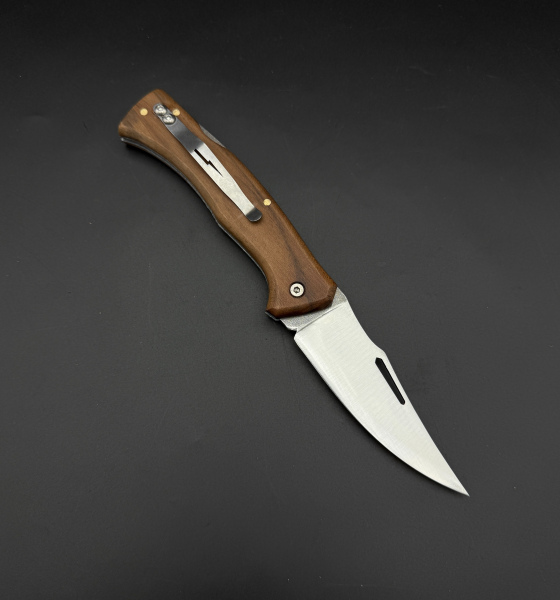 Kemer klipsli sırttan kilitlemeli 41 16 Çelik ceviz ağacı kabze çakı